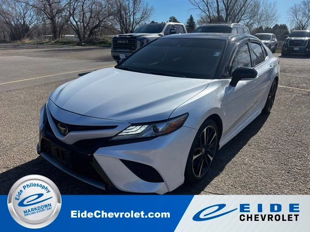 2019 Wind Chill Pearl Toyota Camry XSE FWD Sedan