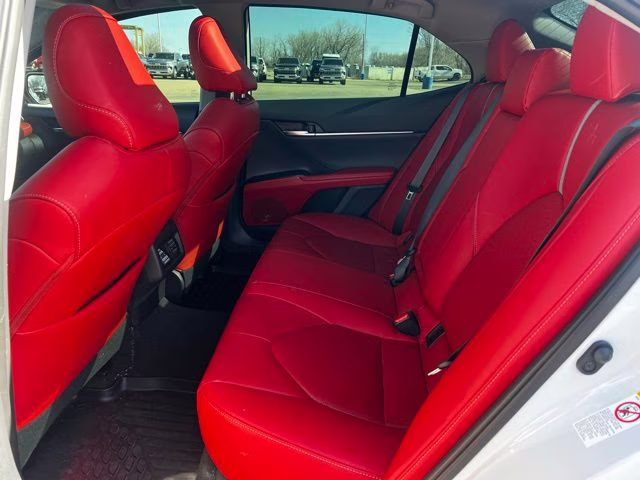 2019 Wind Chill Pearl Toyota Camry XSE FWD Sedan