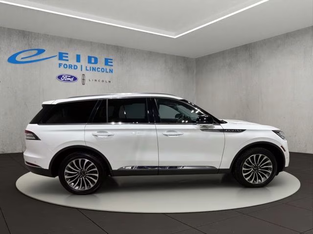 2021 Pristine White Lincoln Aviator Reserve AWD SUV