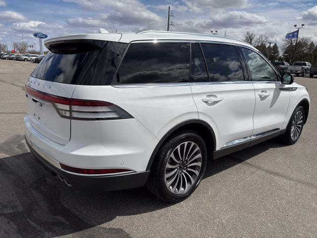 2021 White Lincoln Aviator Reserve AWD SUV