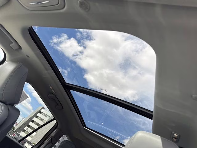 2021 White Lincoln Aviator Reserve AWD SUV