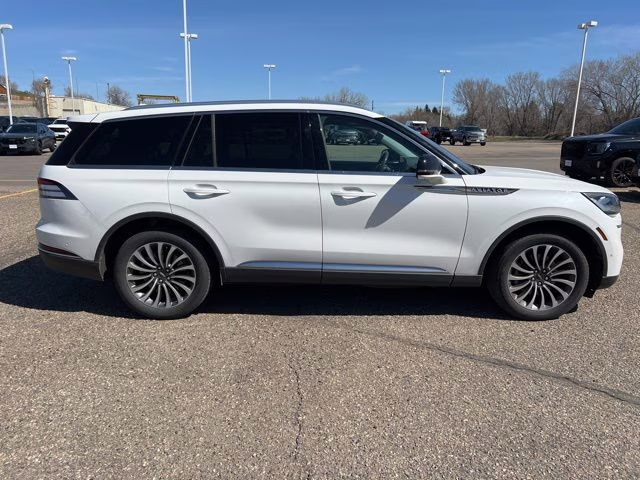 2021 White Lincoln Aviator Reserve AWD SUV