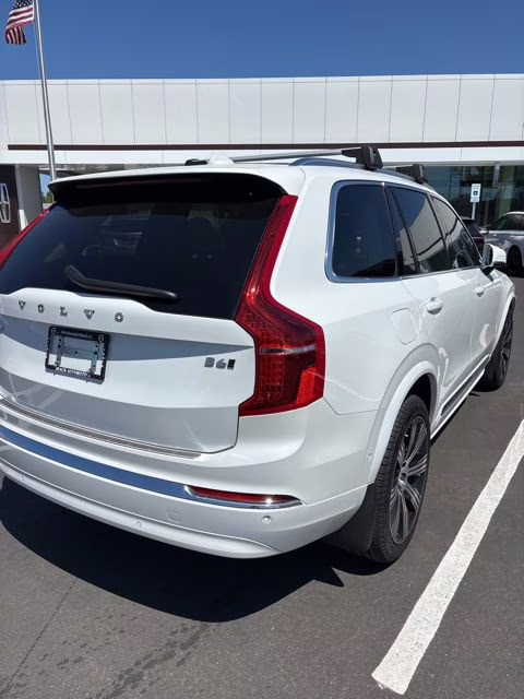 2024 Crystal White Volvo XC90 Ultimate AWD SUV