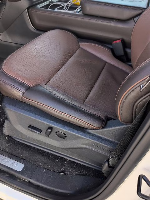 2025 White Metallic Ford Expedition Max King Ranch 4X4 SUV