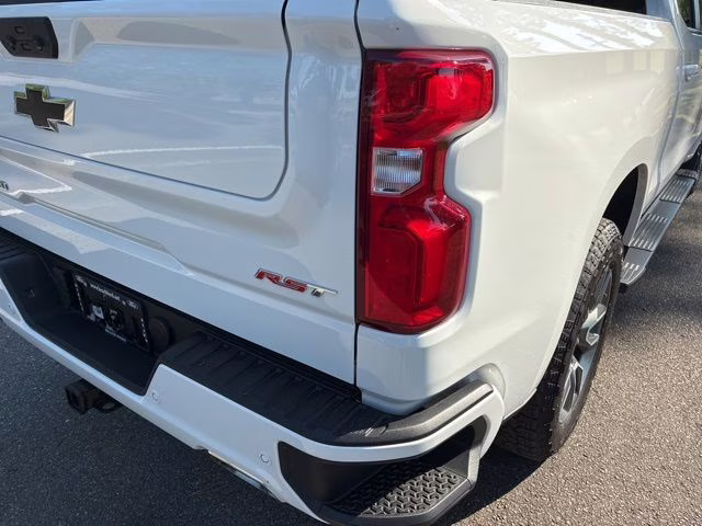 2026 Summit White Chevrolet Silverado 1500 RST 4X4 Truck