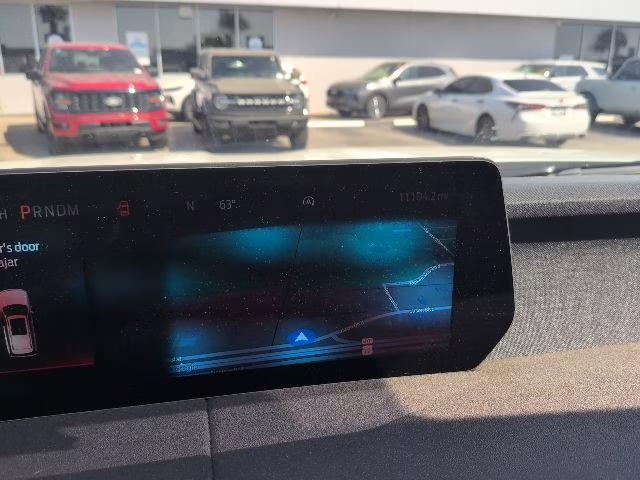 2025 White Metallic Ford Expedition Max King Ranch 4X4 SUV