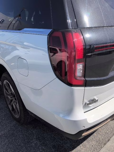 2025 White Metallic Ford Expedition Max King Ranch 4X4 SUV