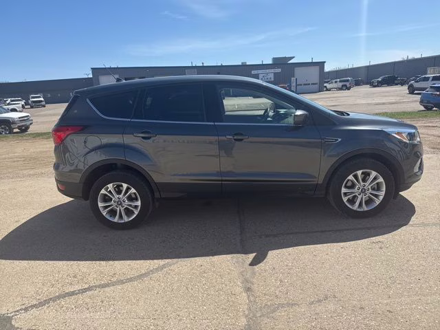 2019 Magnetic Ford Escape SE 4X4 SUV