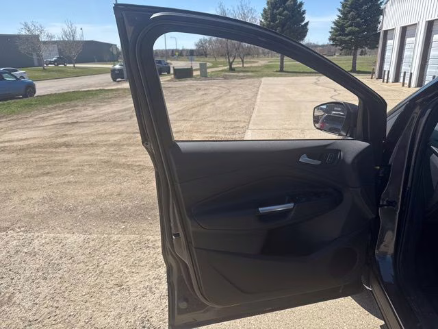 2019 Magnetic Ford Escape SE 4X4 SUV