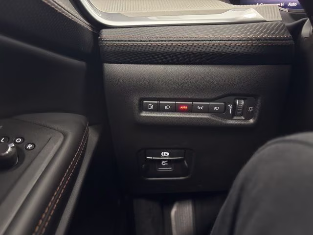 2026 Hydro Blue Pearlcoat Jeep Cherokee Limited 4X4 SUV