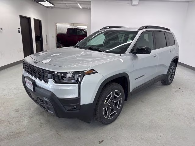 2026 Silver Zynith Clearcoat Jeep Cherokee Laredo 4X4 SUV