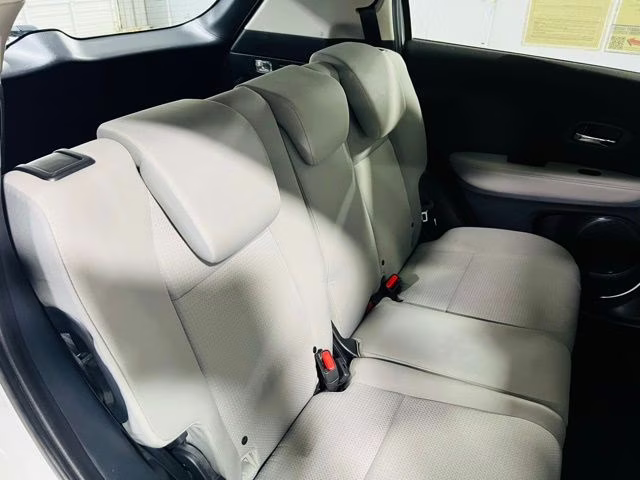 2021 Platinum White Pearl Honda HR-V LX FWD SUV