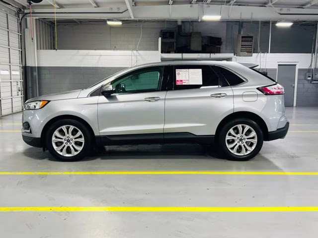 2021 Silver Metallic Ford Edge Titanium AWD SUV
