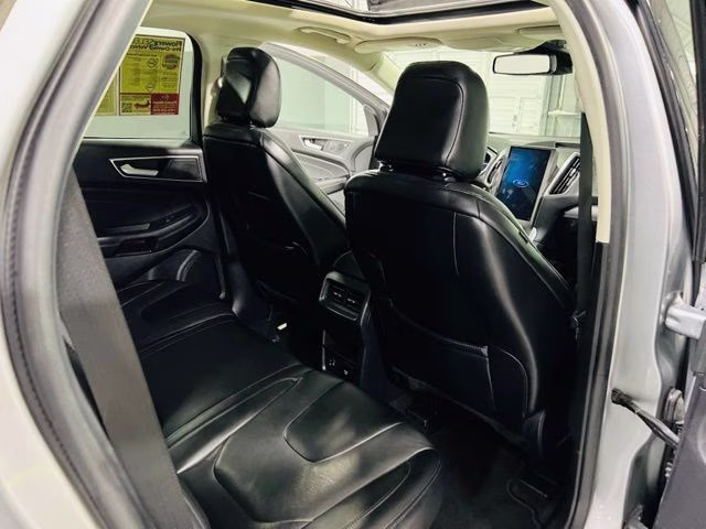 2021 Silver Metallic Ford Edge Titanium AWD SUV