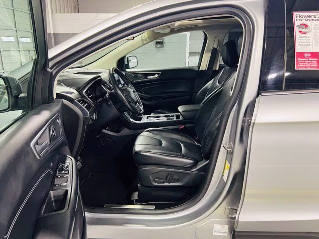2021 Silver Metallic Ford Edge Titanium AWD SUV