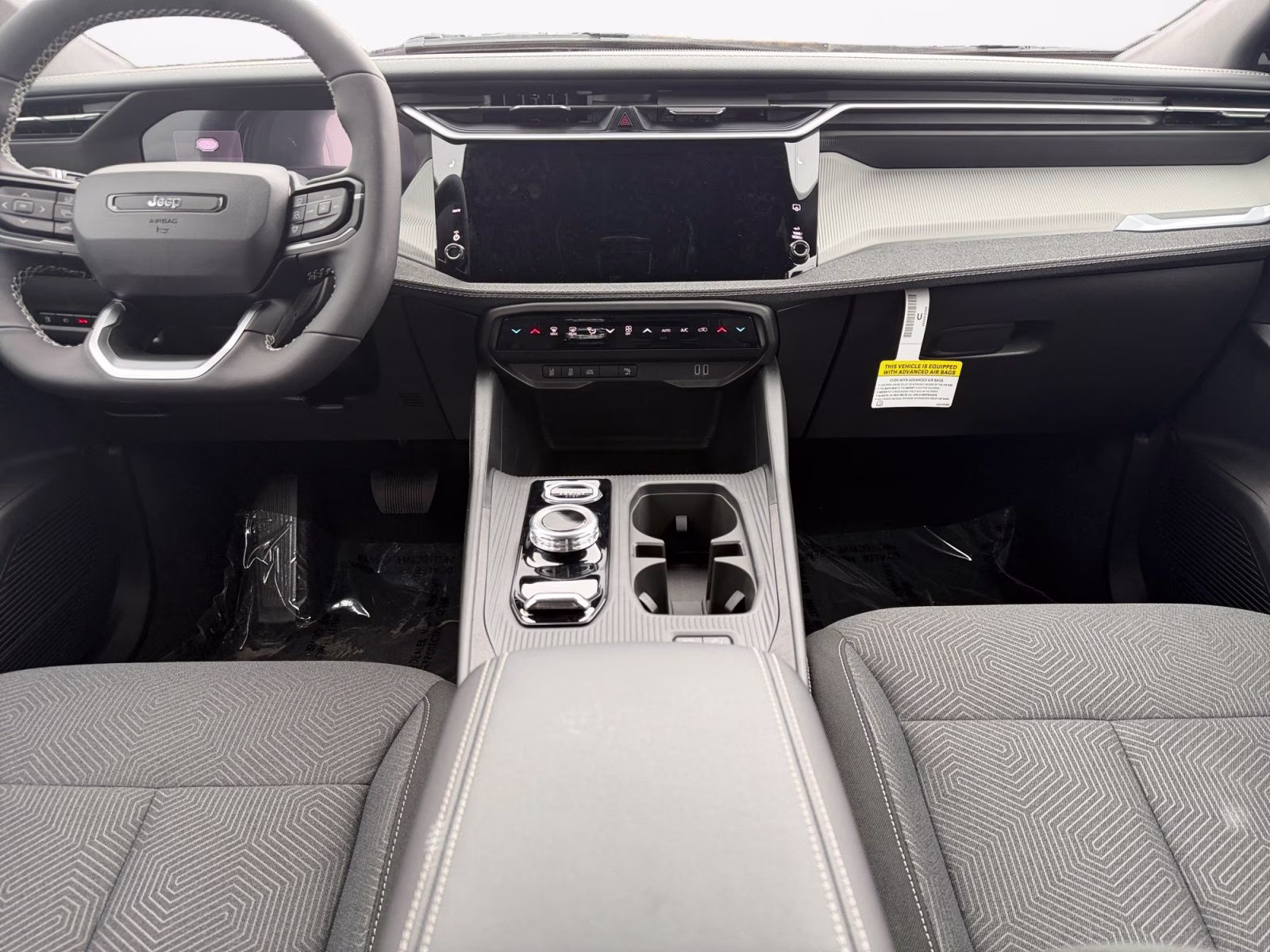 2026 Diamond Black Crystal Pearlcoat Jeep Cherokee Laredo 4X4 SUV