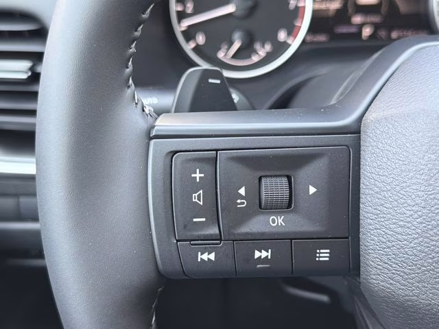 2026 Everest White Pearl Tricoat Nissan Rogue SV FWD SUV