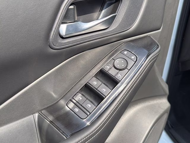2026 Everest White Pearl Tricoat Nissan Rogue SV FWD SUV