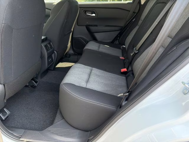 2026 Everest White Pearl Tricoat Nissan Rogue SV FWD SUV