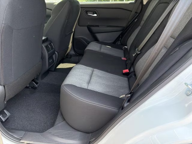 2026 Everest White Pearl Tricoat Nissan Rogue SV FWD SUV