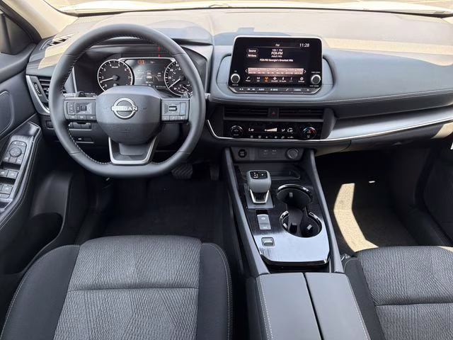2026 Everest White Pearl Tricoat Nissan Rogue SV FWD SUV
