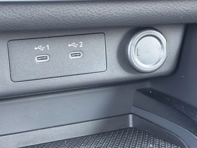 2026 Everest White Pearl Tricoat Nissan Rogue SV FWD SUV