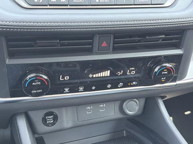 2026 Everest White Pearl Tricoat Nissan Rogue SV FWD SUV