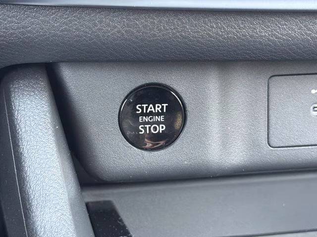 2026 Everest White Pearl Tricoat Nissan Rogue SV FWD SUV
