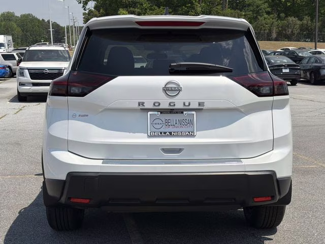 2026 Everest White Pearl Tricoat Nissan Rogue SV FWD SUV