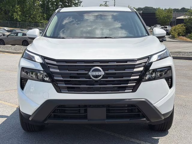 2026 Everest White Pearl Tricoat Nissan Rogue SV FWD SUV