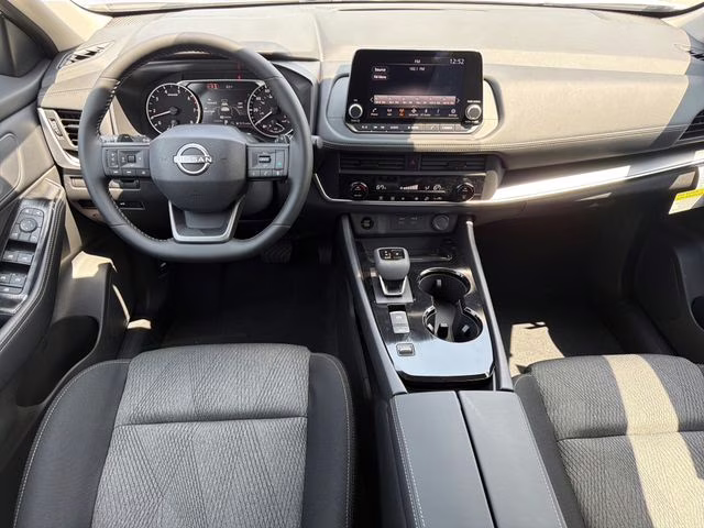 2026 Everest White Pearl Tricoat Nissan Rogue SV FWD SUV