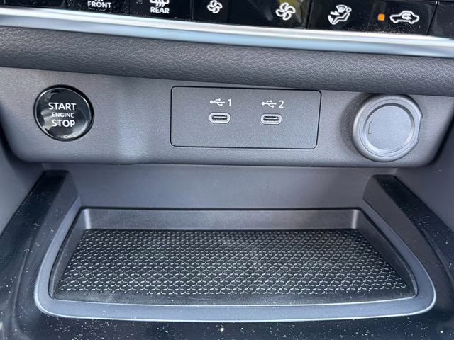 2026 Everest White Pearl Tricoat Nissan Rogue SV FWD SUV