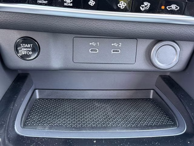 2026 Everest White Pearl Tricoat Nissan Rogue SV FWD SUV