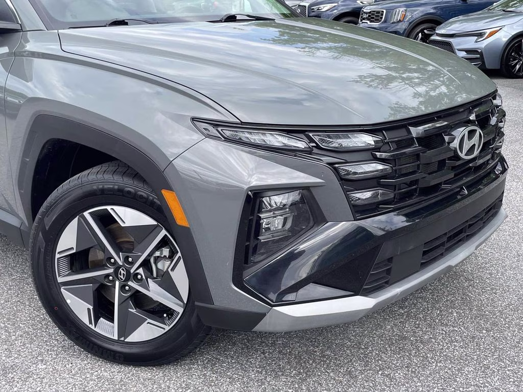 2025 Hampton Gray Hyundai Tucson SEL AWD SUV