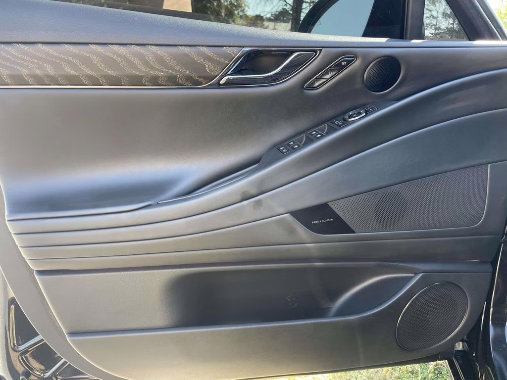 2026 Vik Black Genesis G80 3.5T AWD Sedan