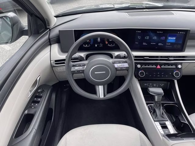 2025 Hampton Gray Hyundai Tucson SEL AWD SUV