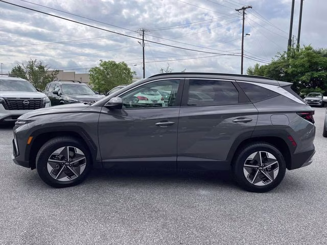 2025 Hampton Gray Hyundai Tucson SEL AWD SUV