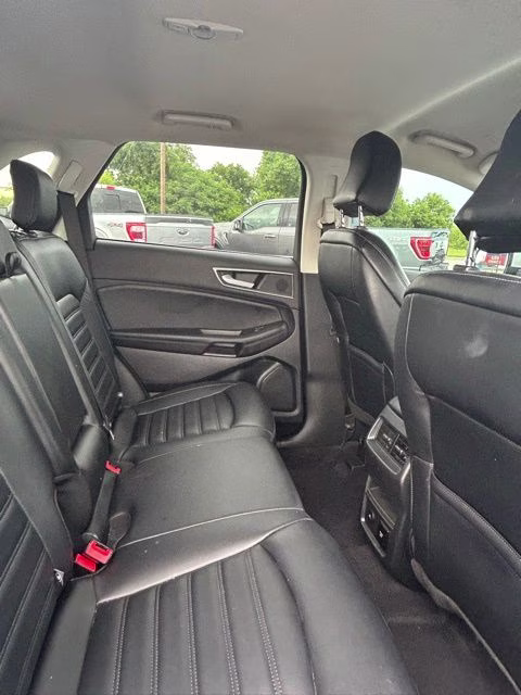 2024 White Metallic Ford Edge SEL AWD SUV
