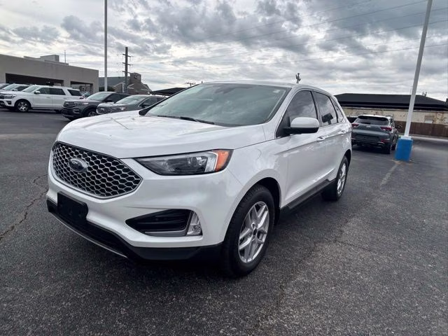 2024 White Metallic Ford Edge SEL AWD SUV