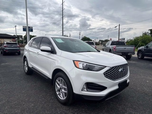 2024 White Metallic Ford Edge SEL AWD SUV