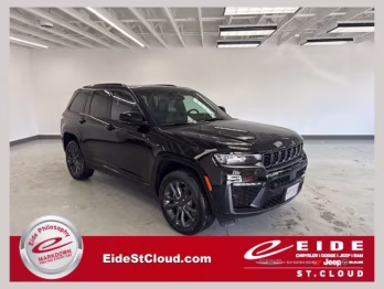 2026 Diamond Black Crystal Pearlcoat Jeep Grand Cherokee Limited Reserve 4X4 SUV