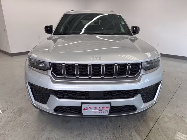 2026 Silver Zynith Jeep Grand Cherokee L Limited 4X4 SUV