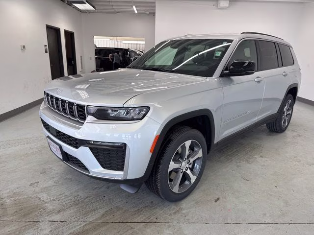2026 Silver Zynith Jeep Grand Cherokee L Limited 4X4 SUV