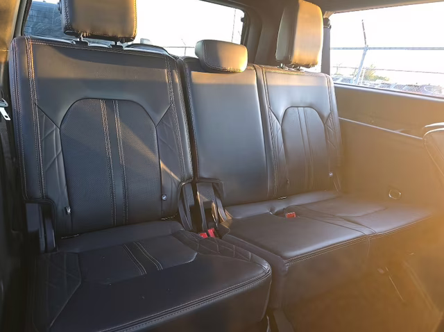 2022 Agate Black Metallic Ford Expedition Max Platinum 4X4 SUV