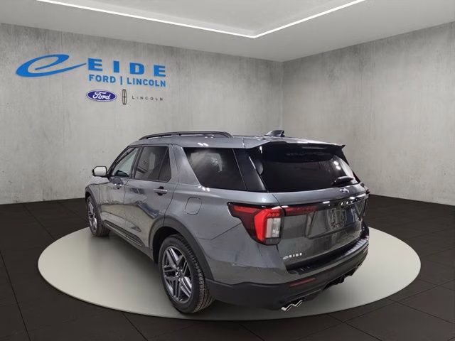2025 Carbonized Gray Metallic Ford Explorer ST 4X4 SUV