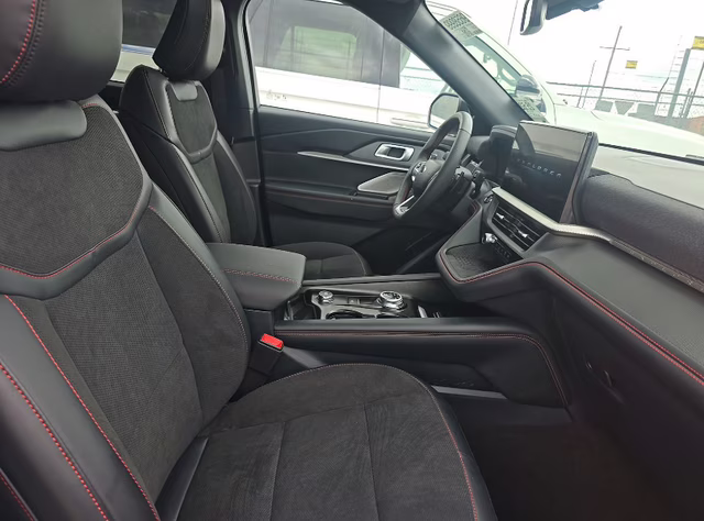 2025 Gray Metallic Ford Explorer ST 4X4 SUV