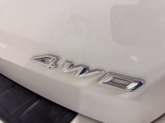 2025 Star White Metallic TC Ford Explorer Platinum 4X4 SUV