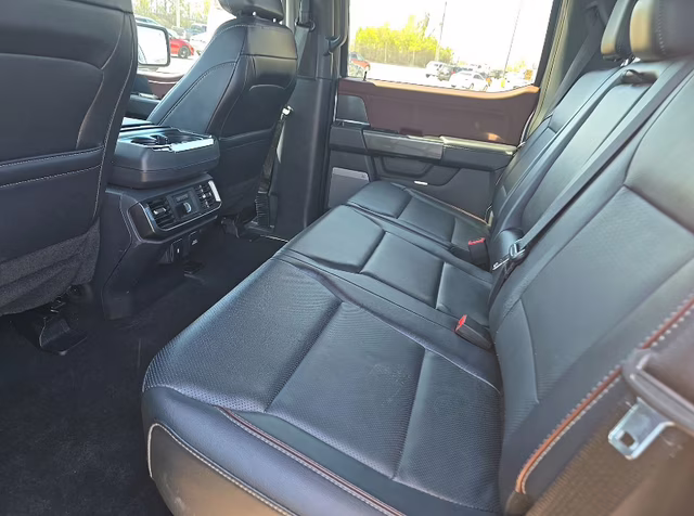 2023 Iconic Silver Metallic Ford F-150 Lariat 4X4 Truck