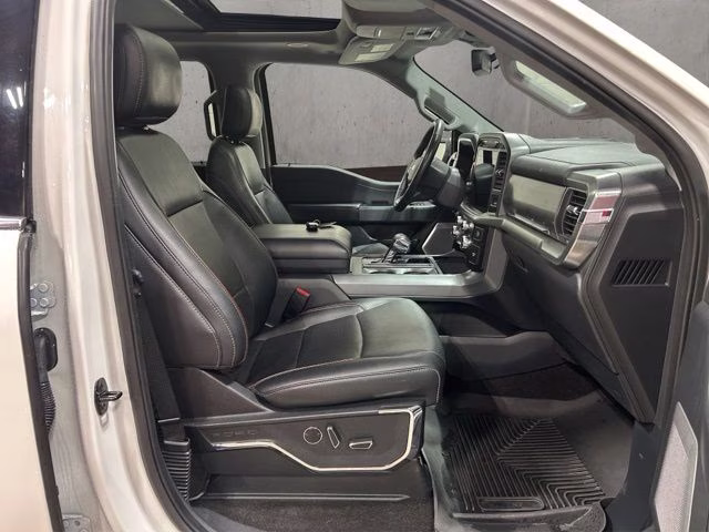 2021 Star White Metallic Tri-Coat Ford F-150 Lariat 4X4 Truck