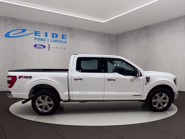 2021 Star White Metallic Tri-Coat Ford F-150 Lariat 4X4 Truck